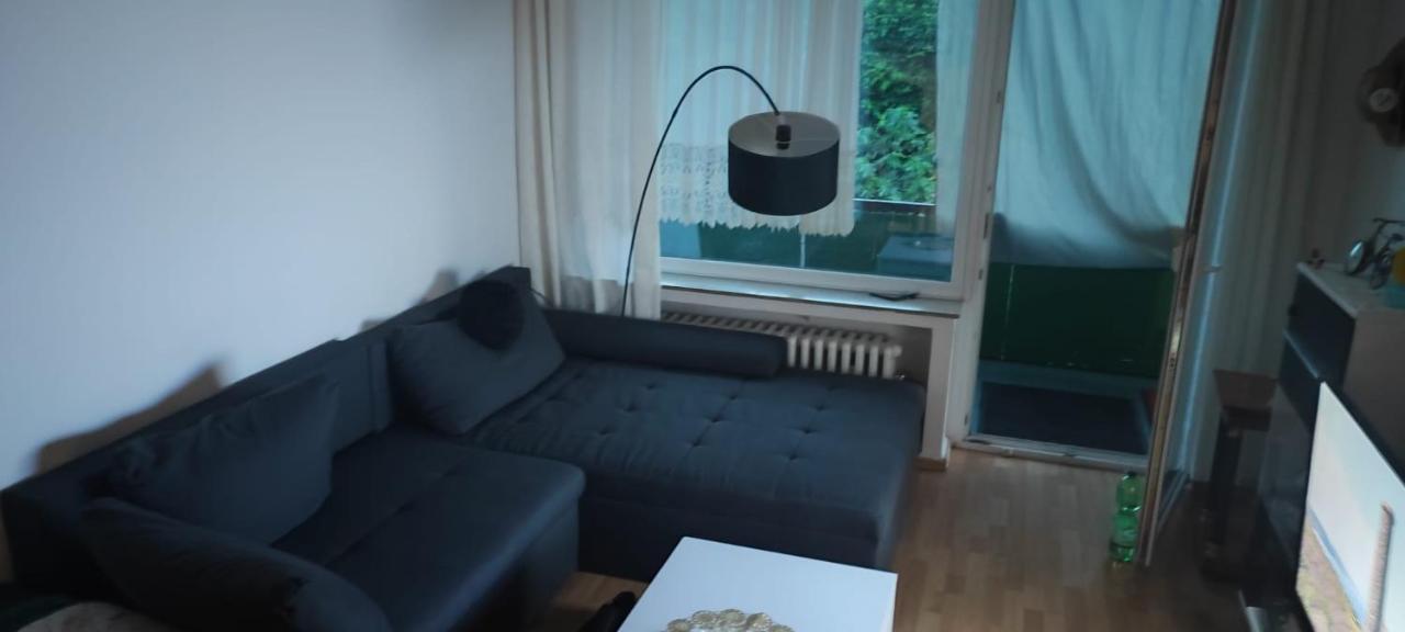 Zum Flughafen Apartment ดุสเซลดอร์ฟ ภายนอก รูปภาพ